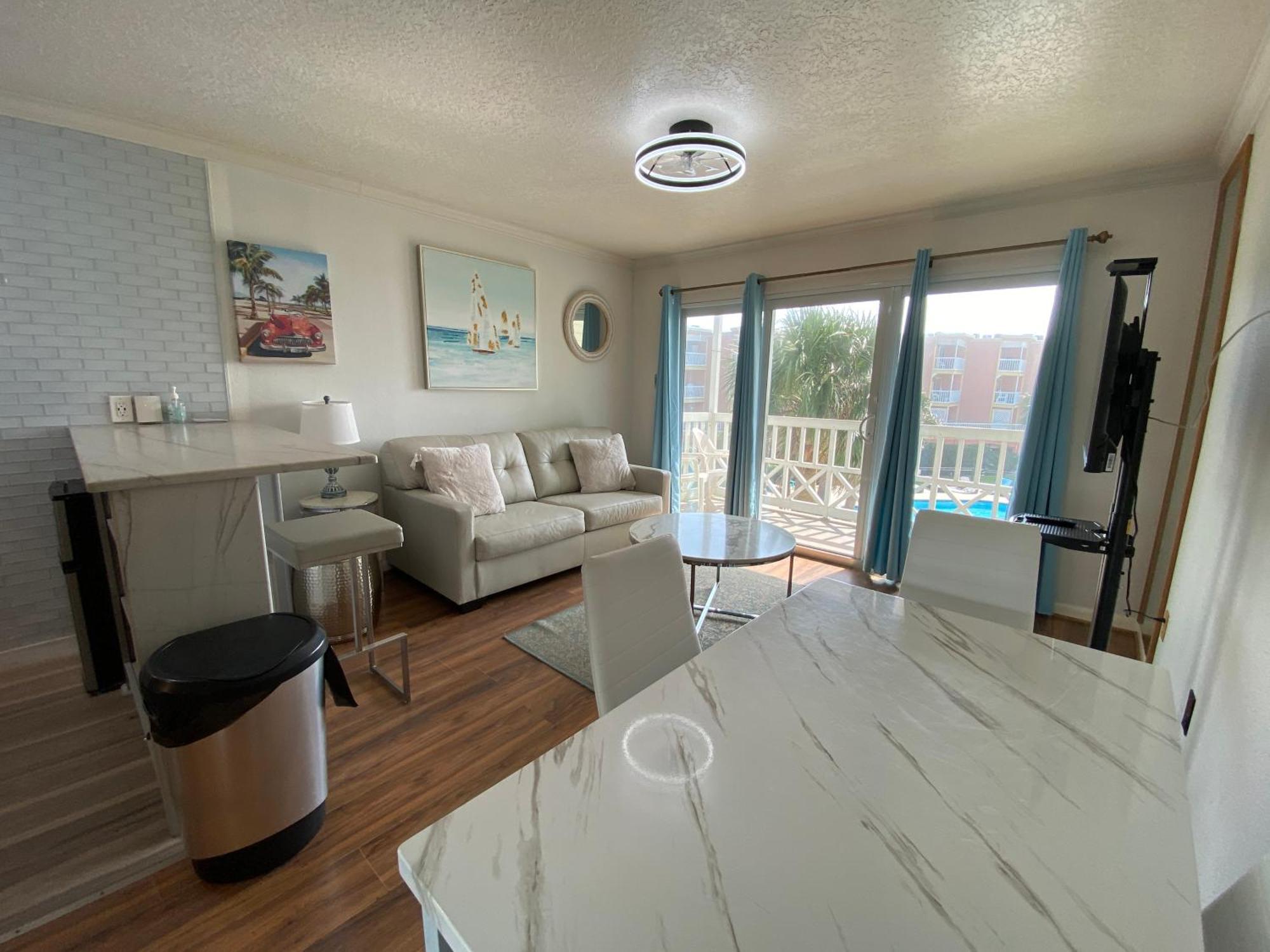 The Victorian Condo/Hotel Galveston Bagian luar foto