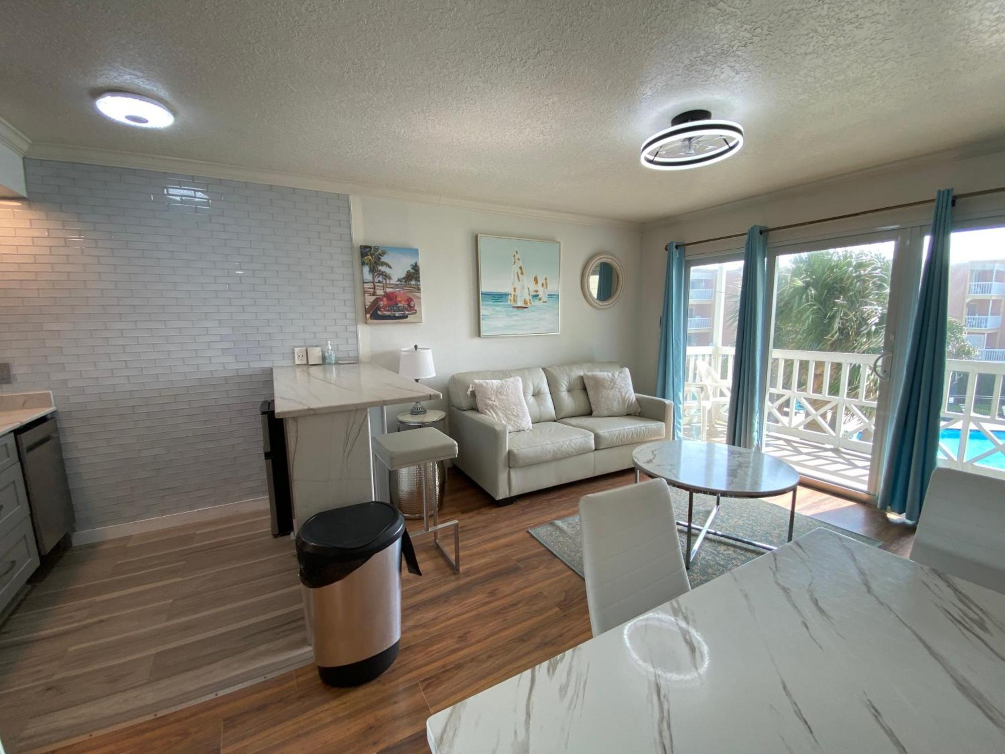 The Victorian Condo/Hotel Galveston Bagian luar foto