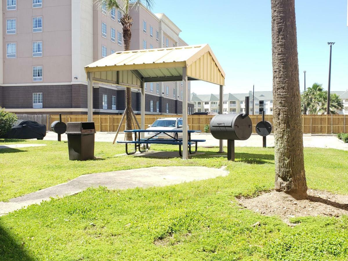 The Victorian Condo/Hotel Galveston Bagian luar foto