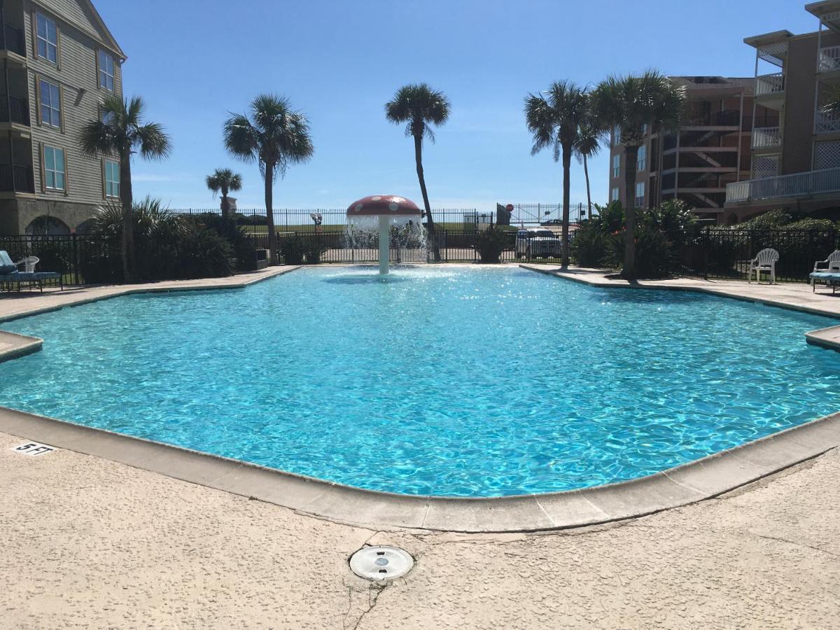 The Victorian Condo/Hotel Galveston Bagian luar foto