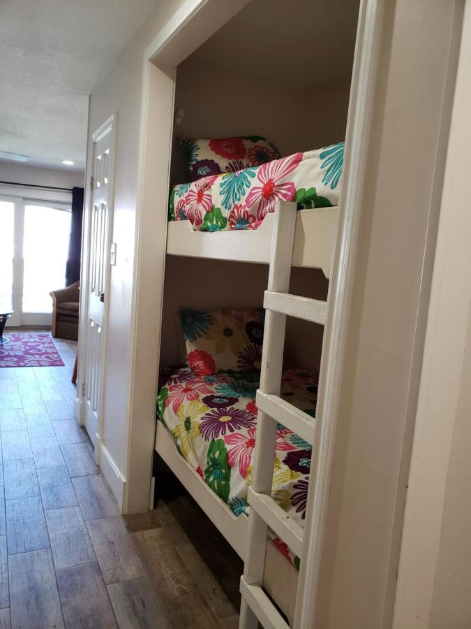 The Victorian Condo/Hotel Galveston Bagian luar foto